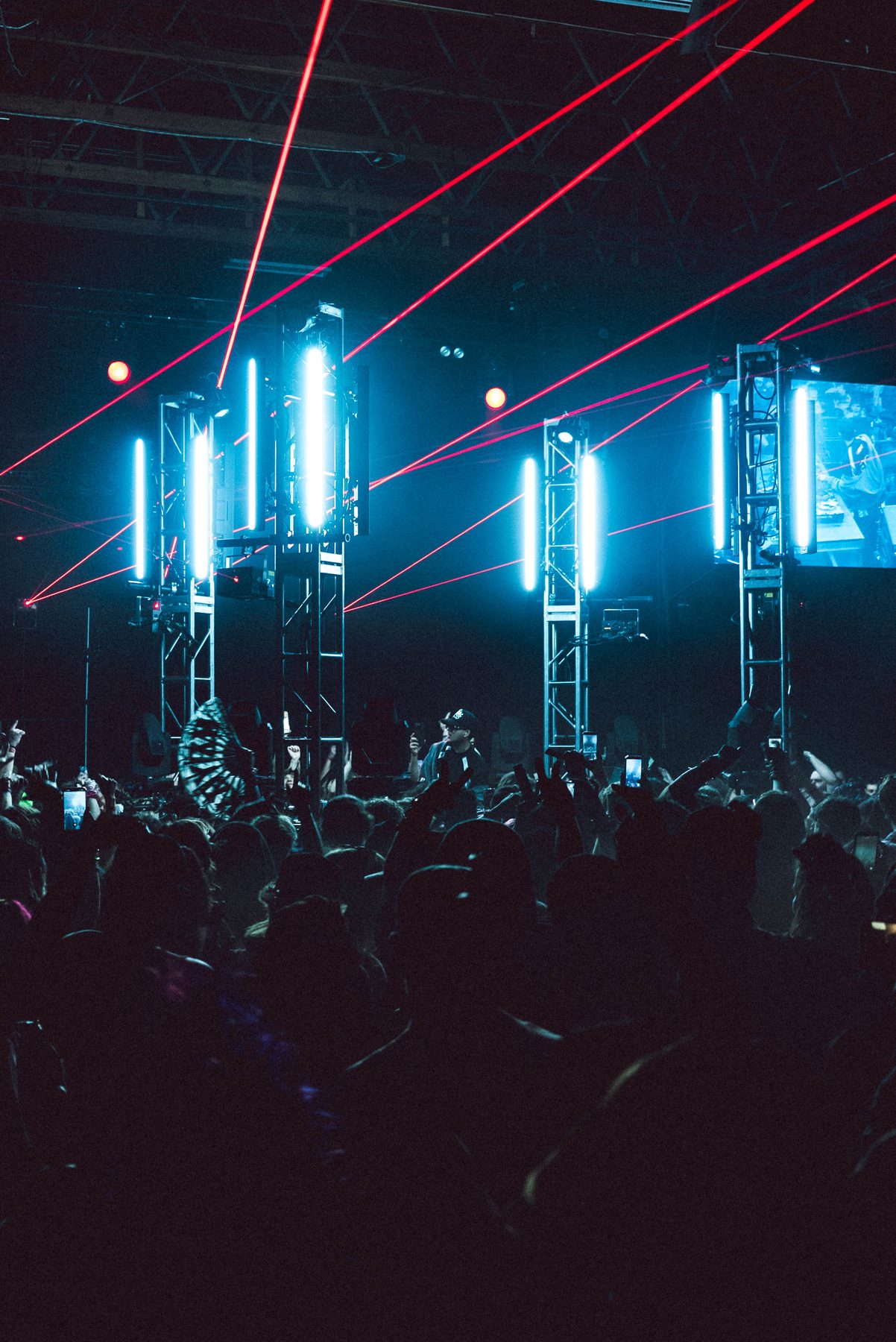 Truss lighting rig, red wash